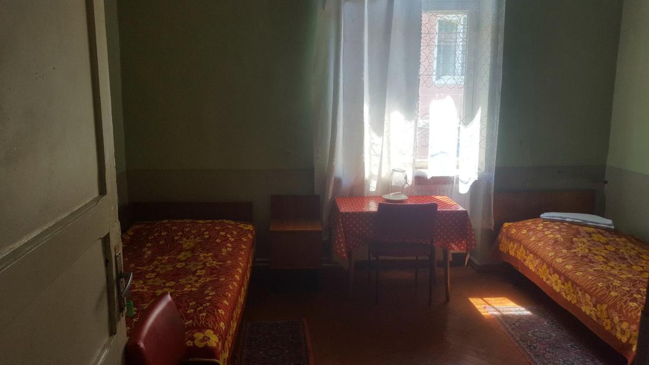 Firuza Hostel Borjomi Exterior photo